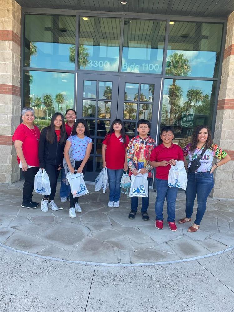 Millionword readers earn trip and lunch Tabasco Elementary School