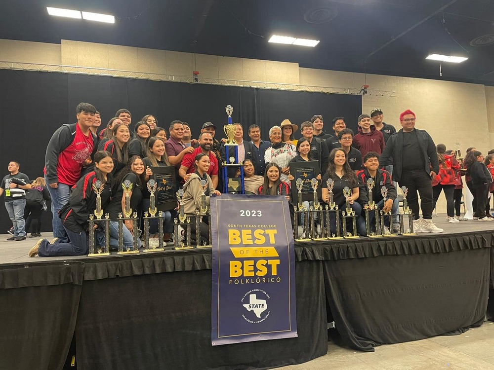 Congratulations!! This past weekend the La Joya HS Grupo Folklórico Tabasco under the direction of Mr. Cristobal Rojas earned the highest distinction of The South Texas College State Contemporary and Folklórico Competition- Grand Champions! Great day to be a Coyote! Thank you parents and La Joya ISD Fine Arts Dept. Mr.Ruben Adame and La Joya ISD Administration and Board of Trustees for your continuous support!🐾🥇🏆