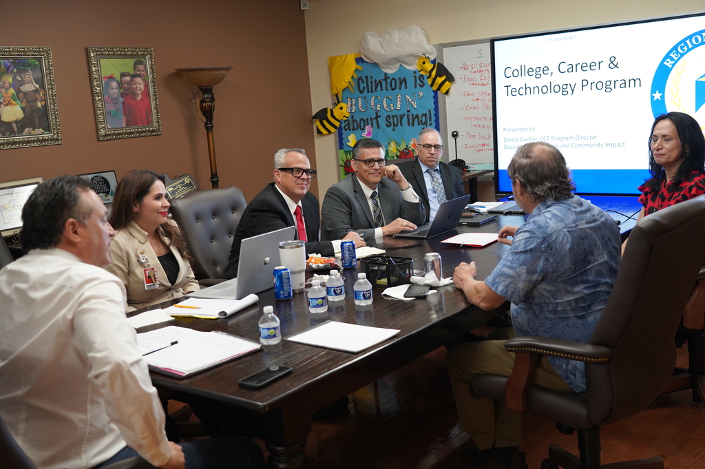 We are thrilled to share that the La Joya ISD administration had a highly productive session with Region One Education Service Center! The fruitful collaboration promises exciting new opportunities for our students and staff, as we work together to enhance educational excellence and foster a nurturing learning environment.  #LJISDStudentFocusedDataDrivenResultsOriented 