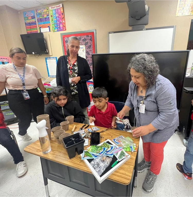 Live Feed  Elodia R. Chapa Elementary School